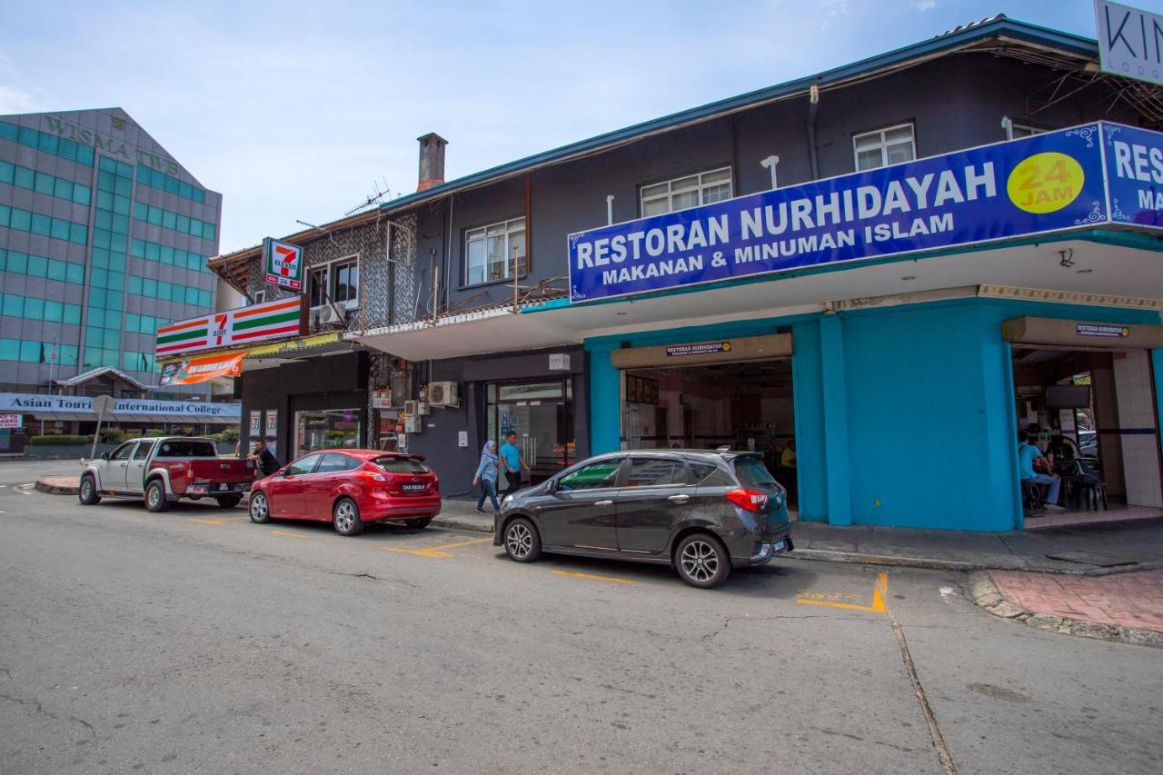 Lazy Cat Home At Gaya Street Kota Kinabalu Exterior foto